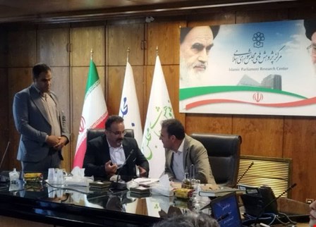 بانیان طرح شوق مادری در مرکز پژوهش های مجلس شورای اسلامی 