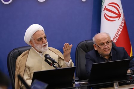 لزوم ارائه راهکارهای عملی برای حل چالش‌های استانی